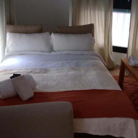 Artemisa Suites Sevilla エクステリア 写真
